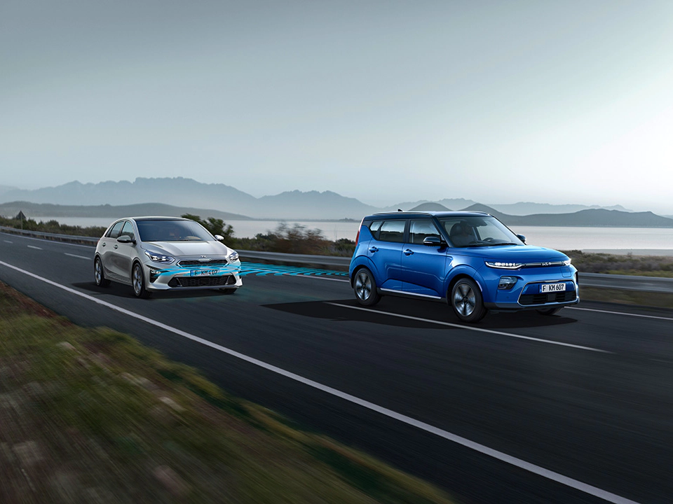 Système anti-collision des angles morts (BCA-R) Kia