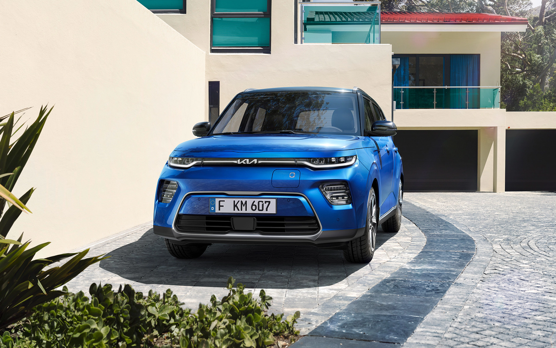 Vues avant et latérale du Kia e-Soul