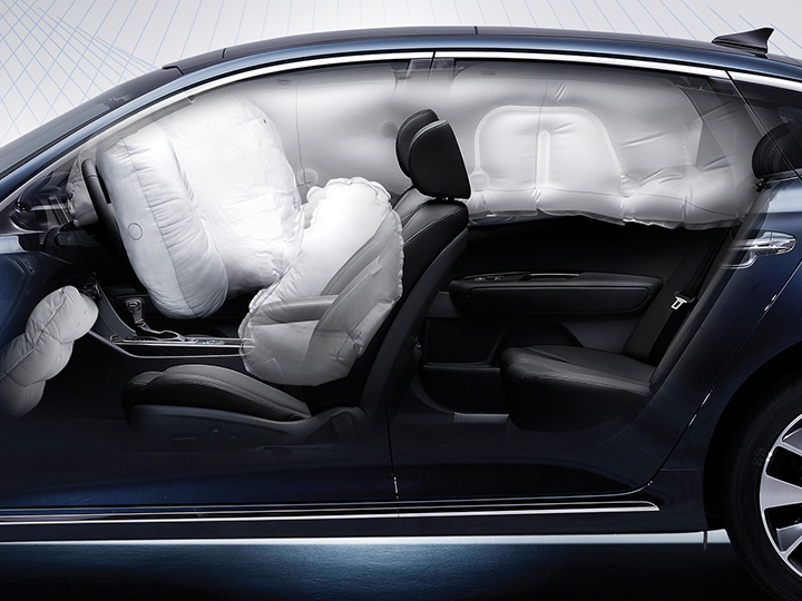 Kia Optima sedan safety airbags