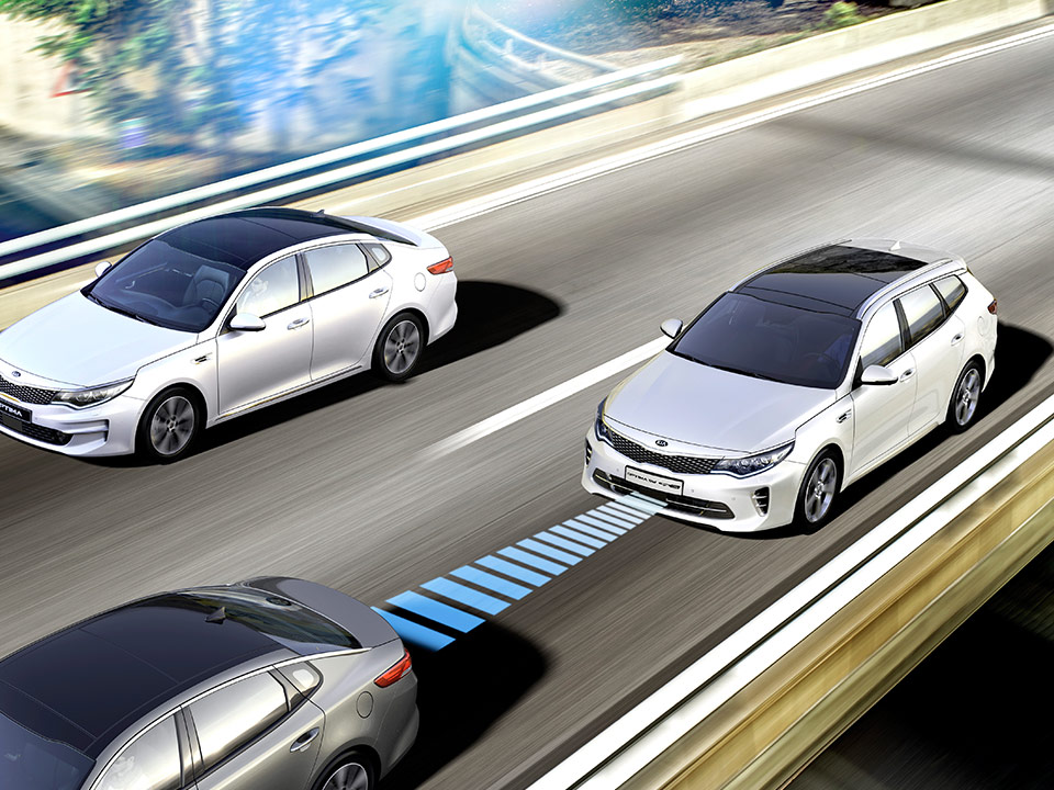 Kia Optima Sportswagon GT - advanced smart cruise control