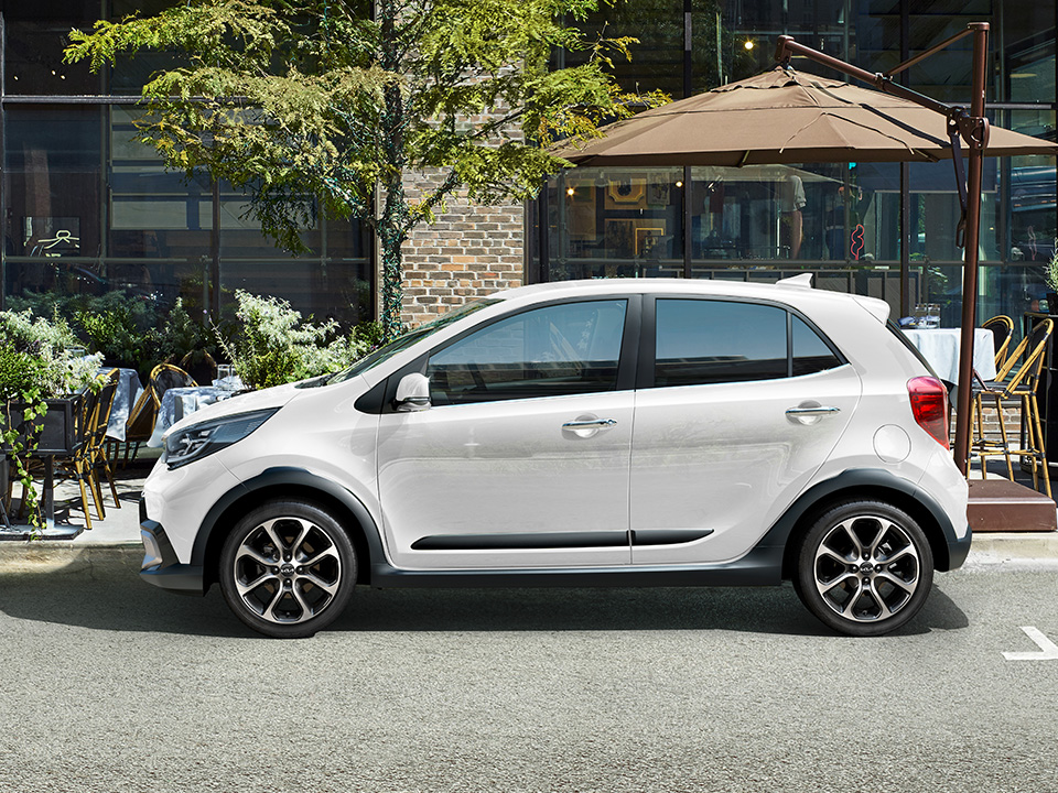 The new Kia Picanto X-Line exterior