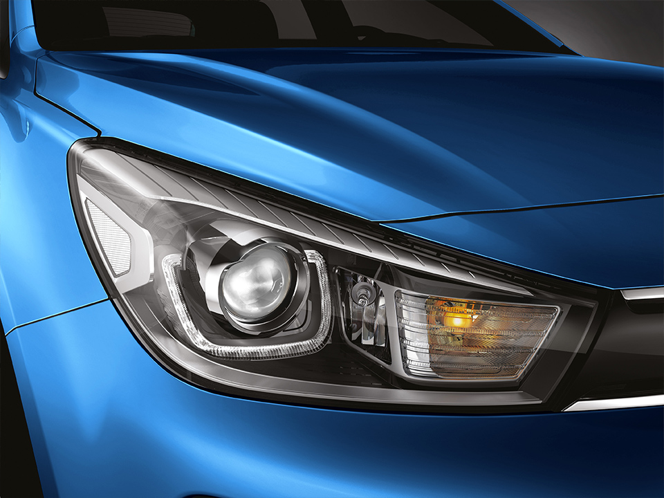 Kia Rio LED headlamps 