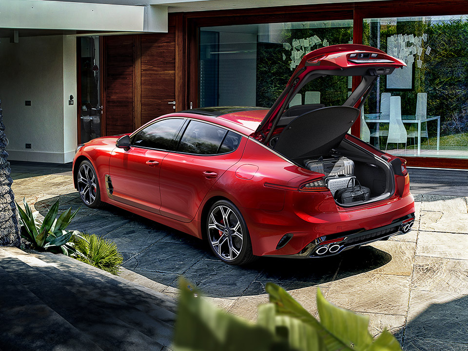 Kia Stinger - Portellone intelligente