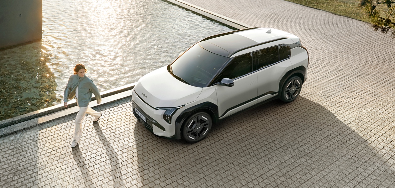 Kia {{model}}