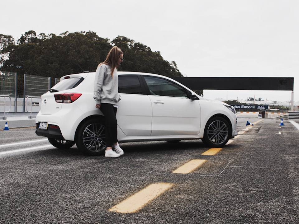 Kia Rio in de pers - Femmefrontaal.nl