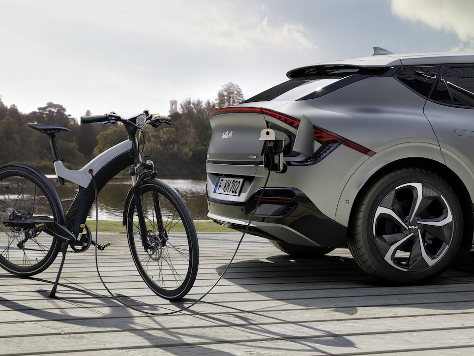 Kia EV6 using Vehicle to Load to charge an electric bike